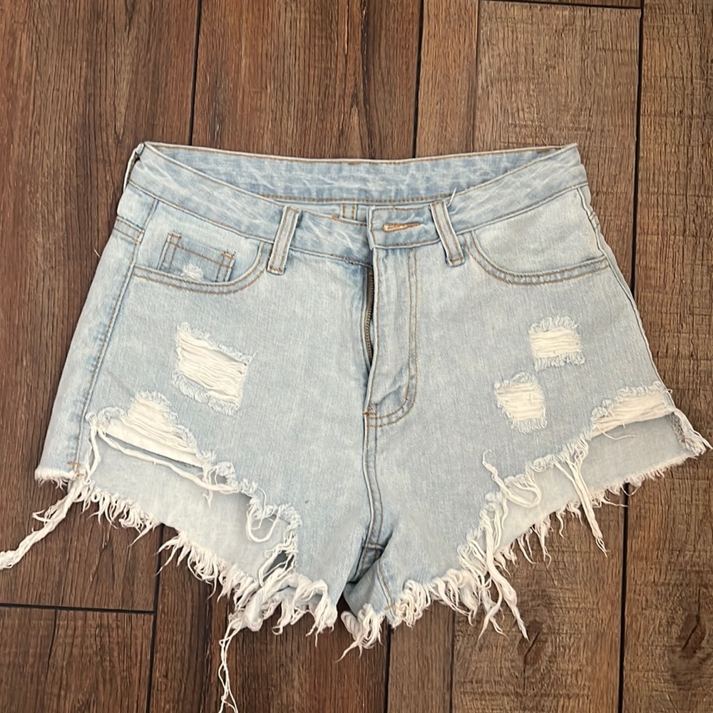 JEAN SHORTS!